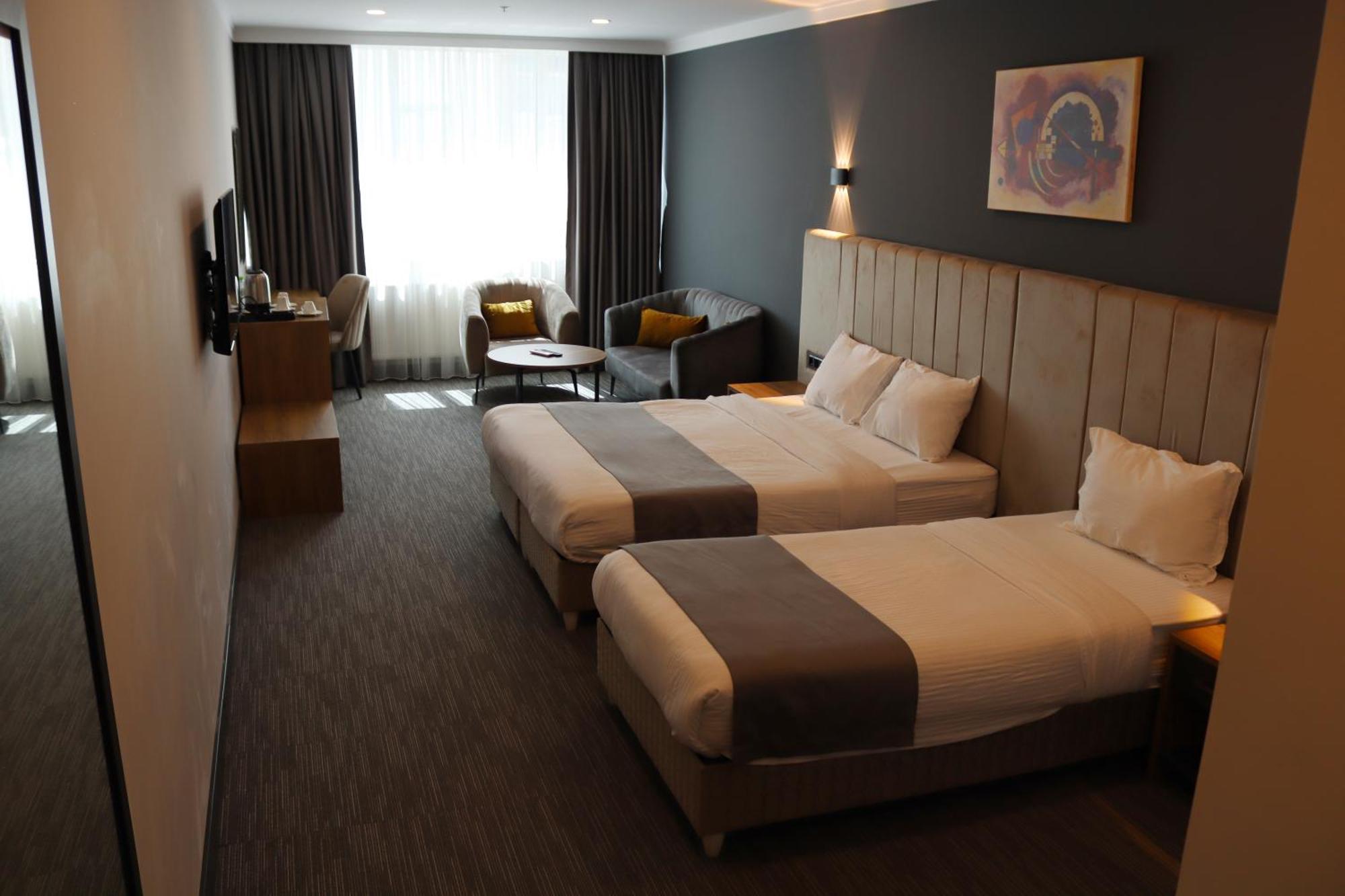Home Plus Hotel Istanbul Exterior photo