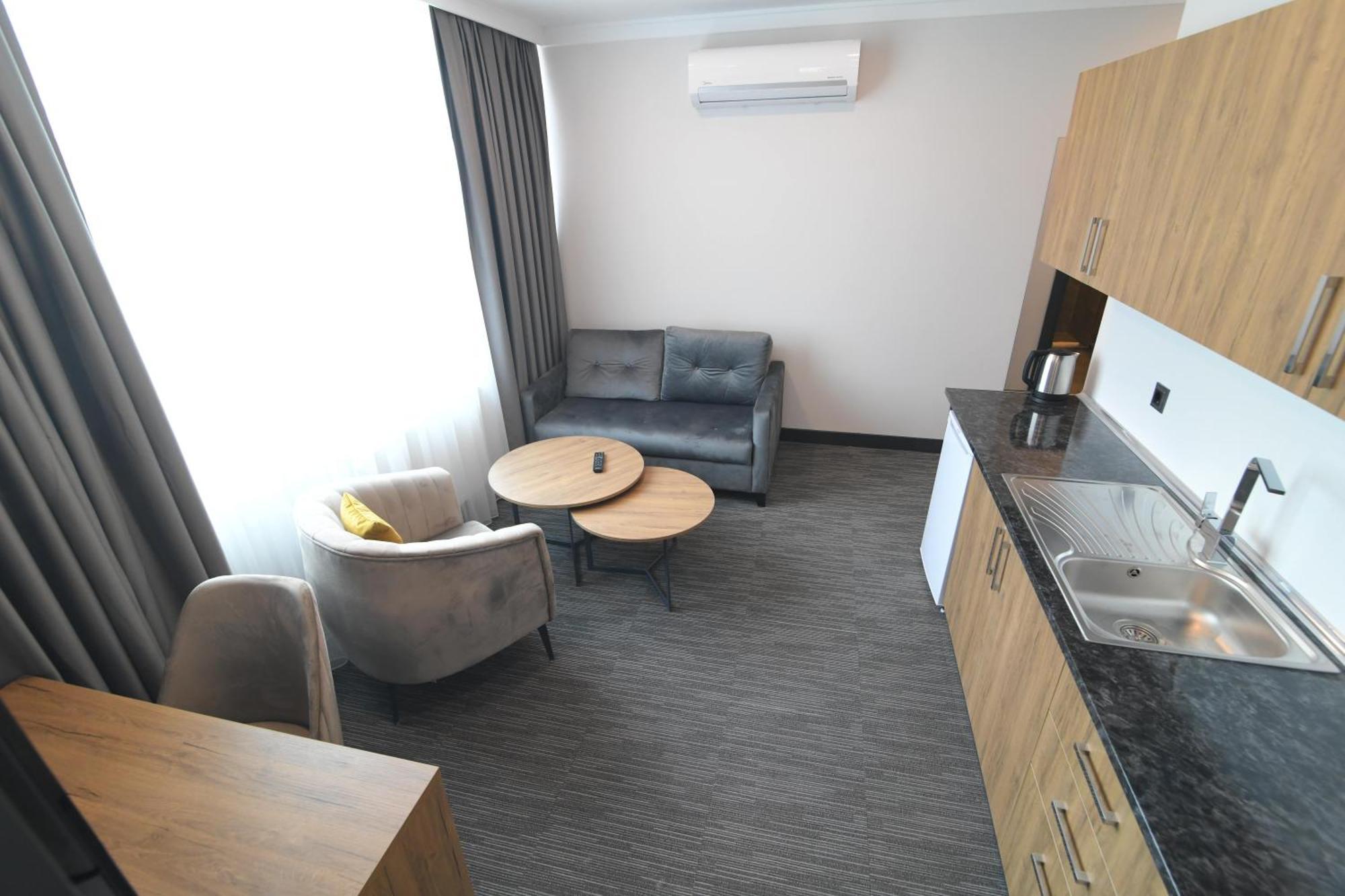 Home Plus Hotel Istanbul Exterior photo