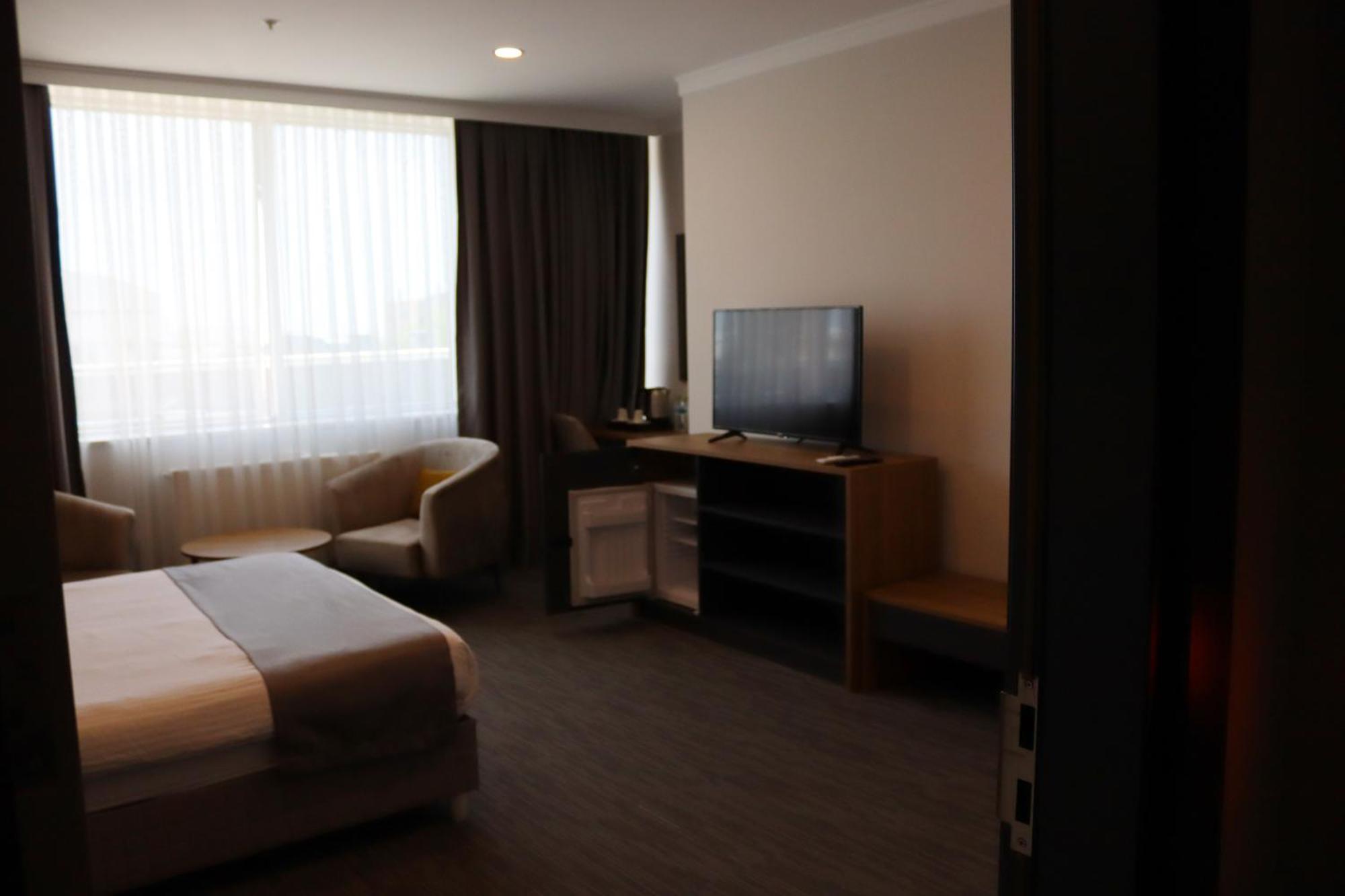 Home Plus Hotel Istanbul Exterior photo