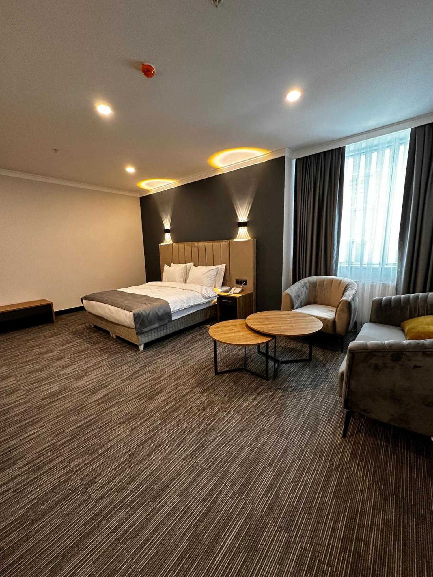 Home Plus Hotel Istanbul Exterior photo