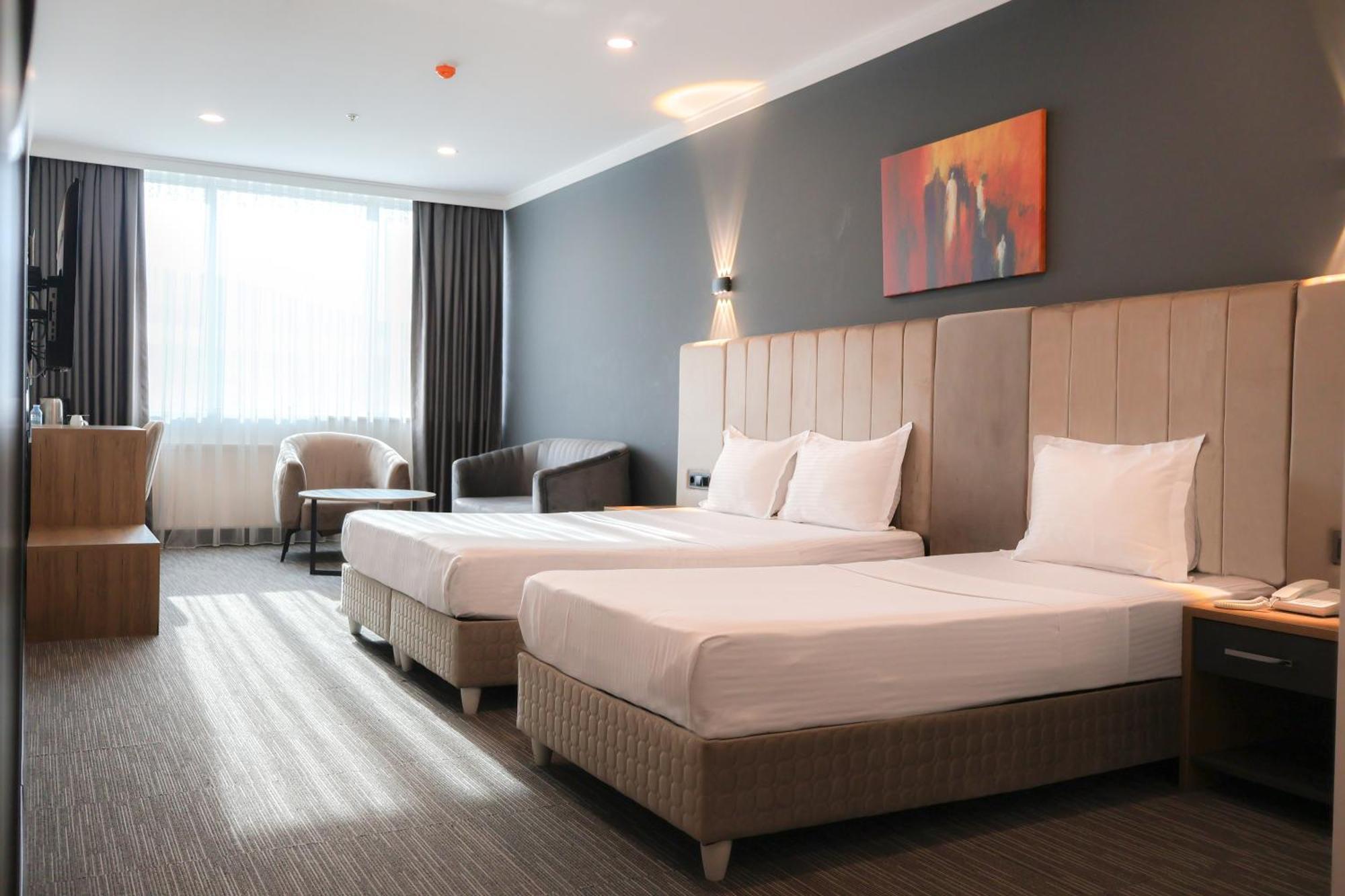 Home Plus Hotel Istanbul Exterior photo